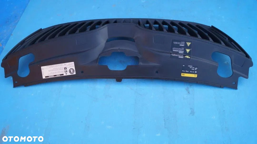 Grill Skoda Rapid 5JA853668 - 2