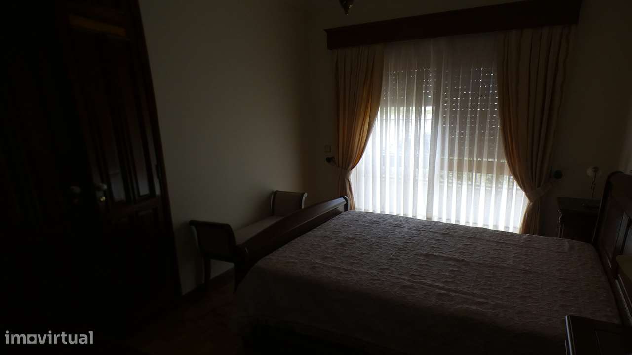 Moradia T5 S. Mamede Coronado-23