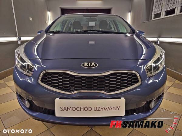 Kia Ceed - 8