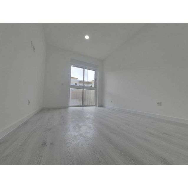 Apartamento T2 Remodelado - Laranjeiro - Grande imagem: 4/8