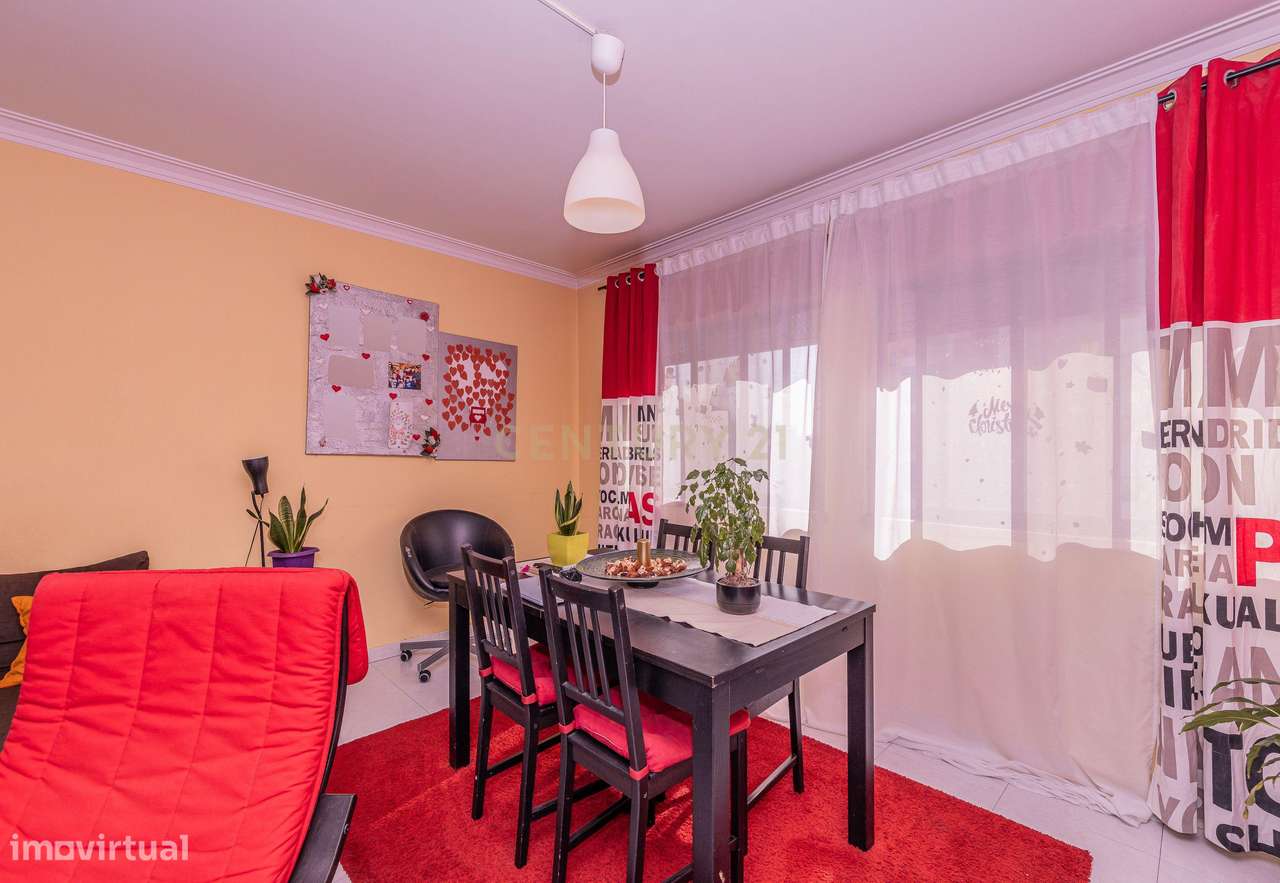 Apartamento T3 em S. Marcos/Cacém com Arrecadação-8