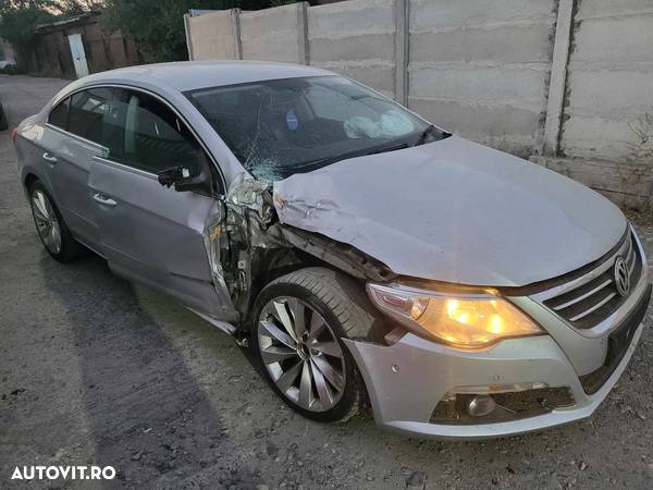 Dezmembram/Piese Volkswagen Passat CC - 4