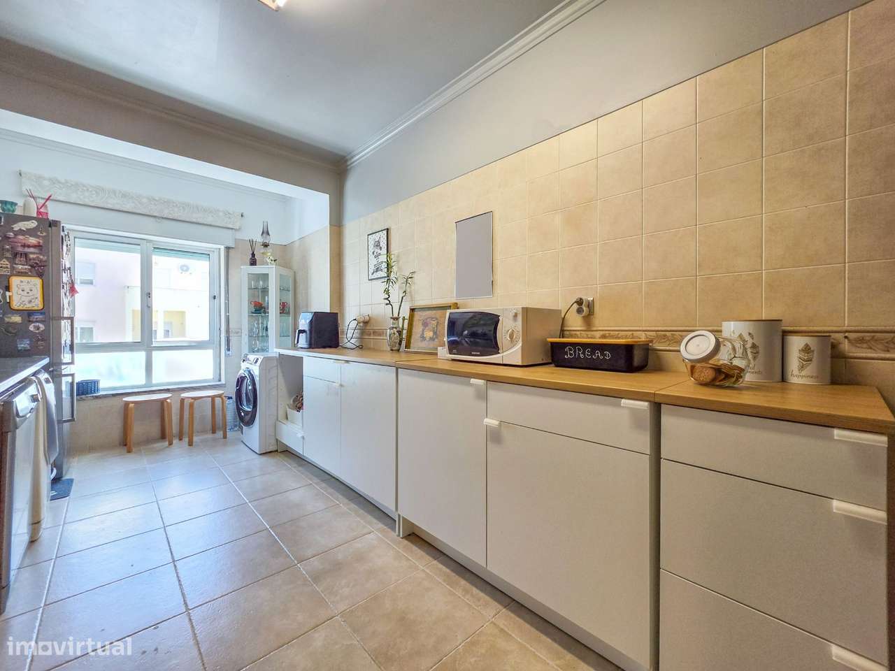 Apartamento de 3 assoalhadas com excelentes áreas.-3