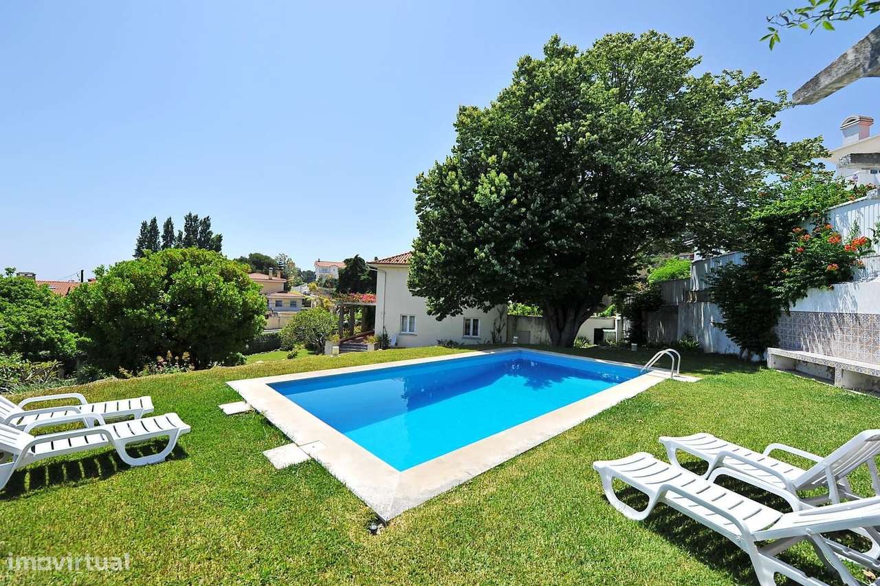 Moradia T7 + 1 com piscina, Alto do Lagoal, Oeiras - Grande imagem: 1/32