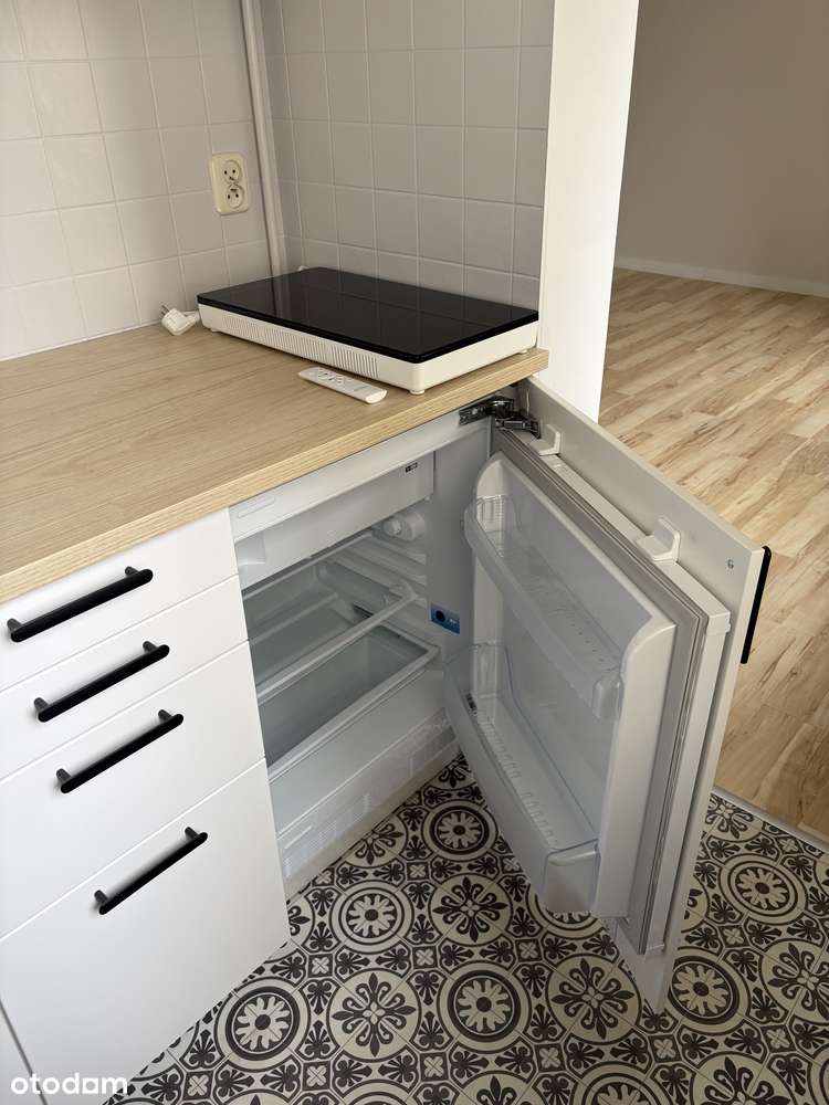 Kameralna kawalerka w b. dobrej lokalizacji - Pełny obrazek: 4/8