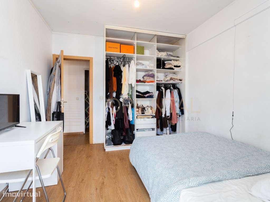 Apartamento T2+1 em Rio de Mouro-13