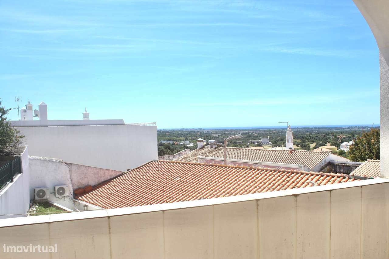 Moradia T5 com mais de 200m2 em Boliqueime-8