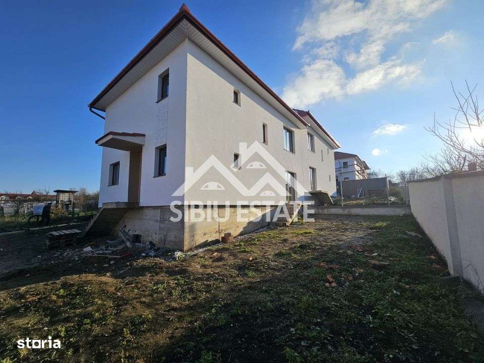 Casa tip duplex , Sura Mica , Sibiu - Imagine principală: 2/11