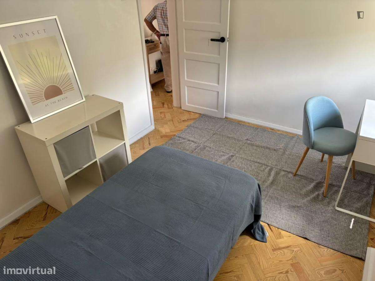 Quarto - localizado em Alvalade Lisbon - Grande imagem: 4/7