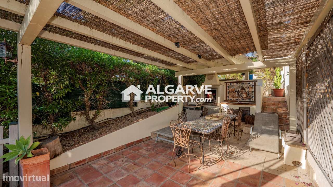 Moradia V4 térrea perto da praia entre Vilamoura e Vale do Lobo-23
