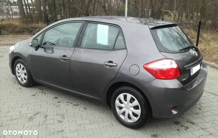 Toyota Auris 1.4 D-4D - 7