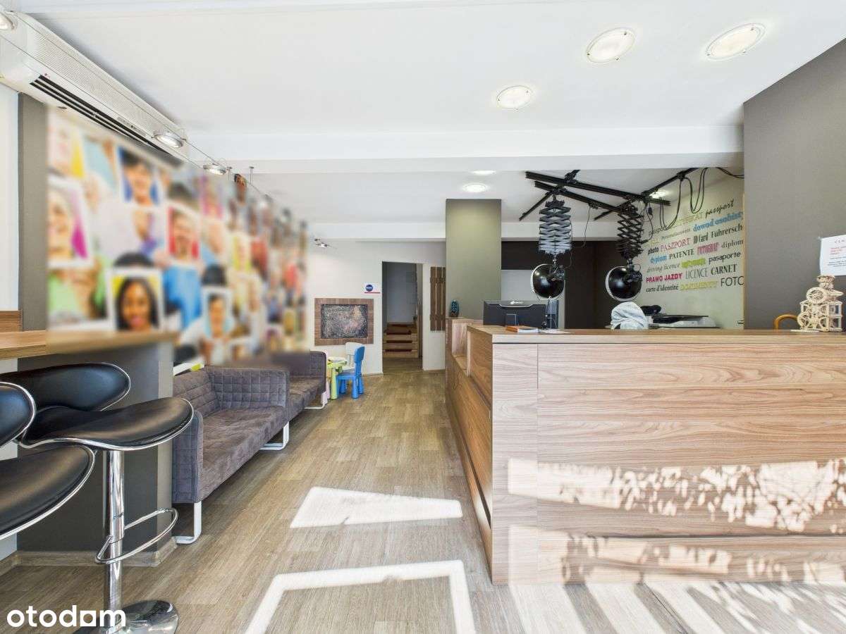 Lokal na parterze | antresola | witryna-1