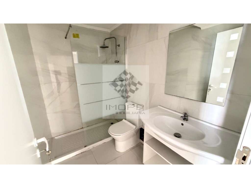 Apartamento T3 na Ramada - Conforto, Funcionalidade e Excelente Loc...-17