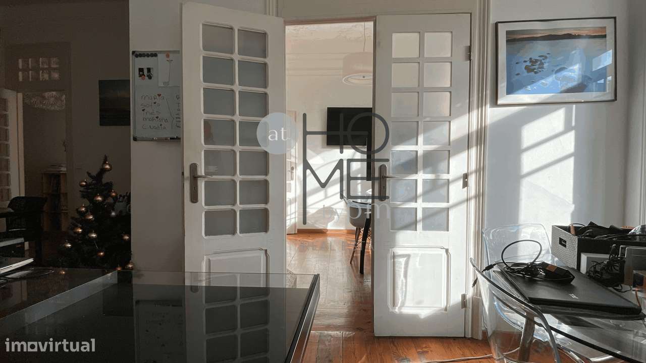 Av. Luís Bívar | T3 + 1 de charme em Lisboa-17