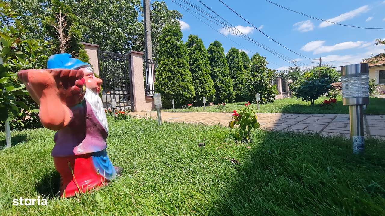 Vila impozanta in zona linistita la 15 minute de capitala!-7