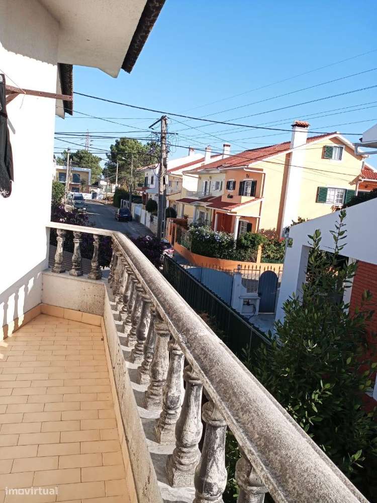 Moradia geminada com 5 quartos em Pinhal de Frades - Seixal-13