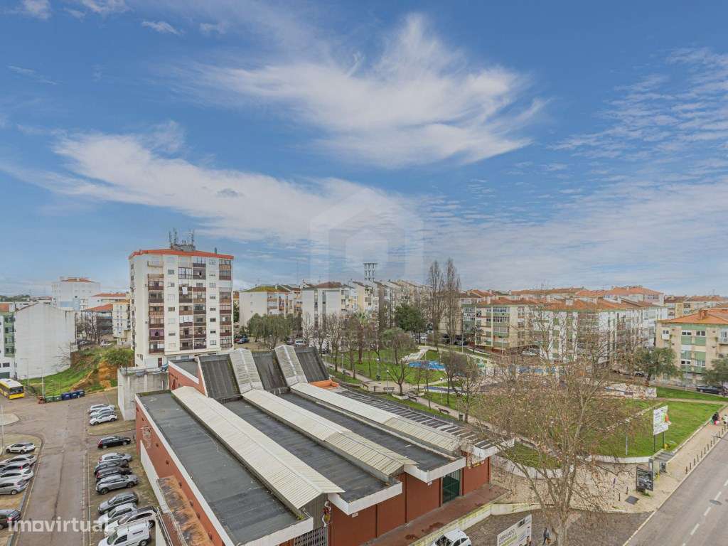 Apartamento T2 - Torre da Marinha-16