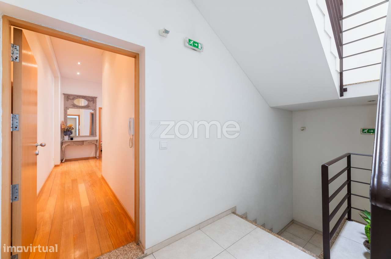 Apartamento T2+ 1 Duplex com Logradouro, Braga - Grande imagem: 4/42