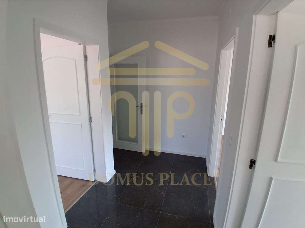 Apartamento T3 Renovado com 3 Frentes, Varandas e Garagem em Fânzer...-16