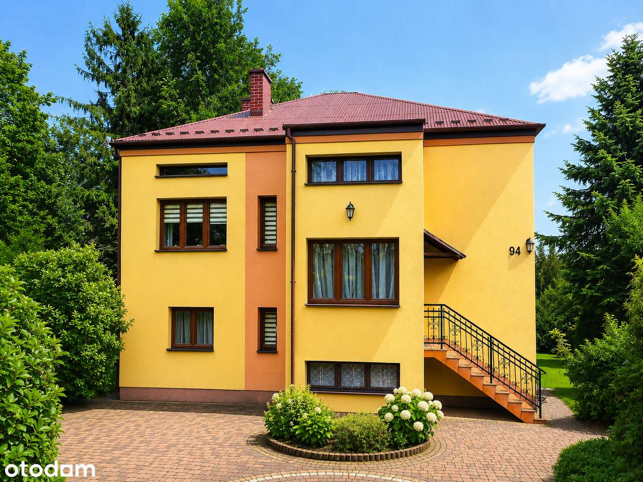 Dom z garażem na sprzedaż - Wola Więcławska gm. Michałowice