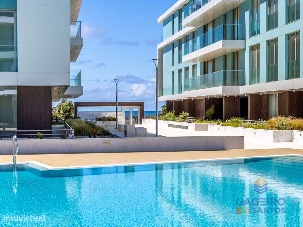 Apartamento T2 na Primeira Linha de Mar - Avenida Marginal, São Mar...-32