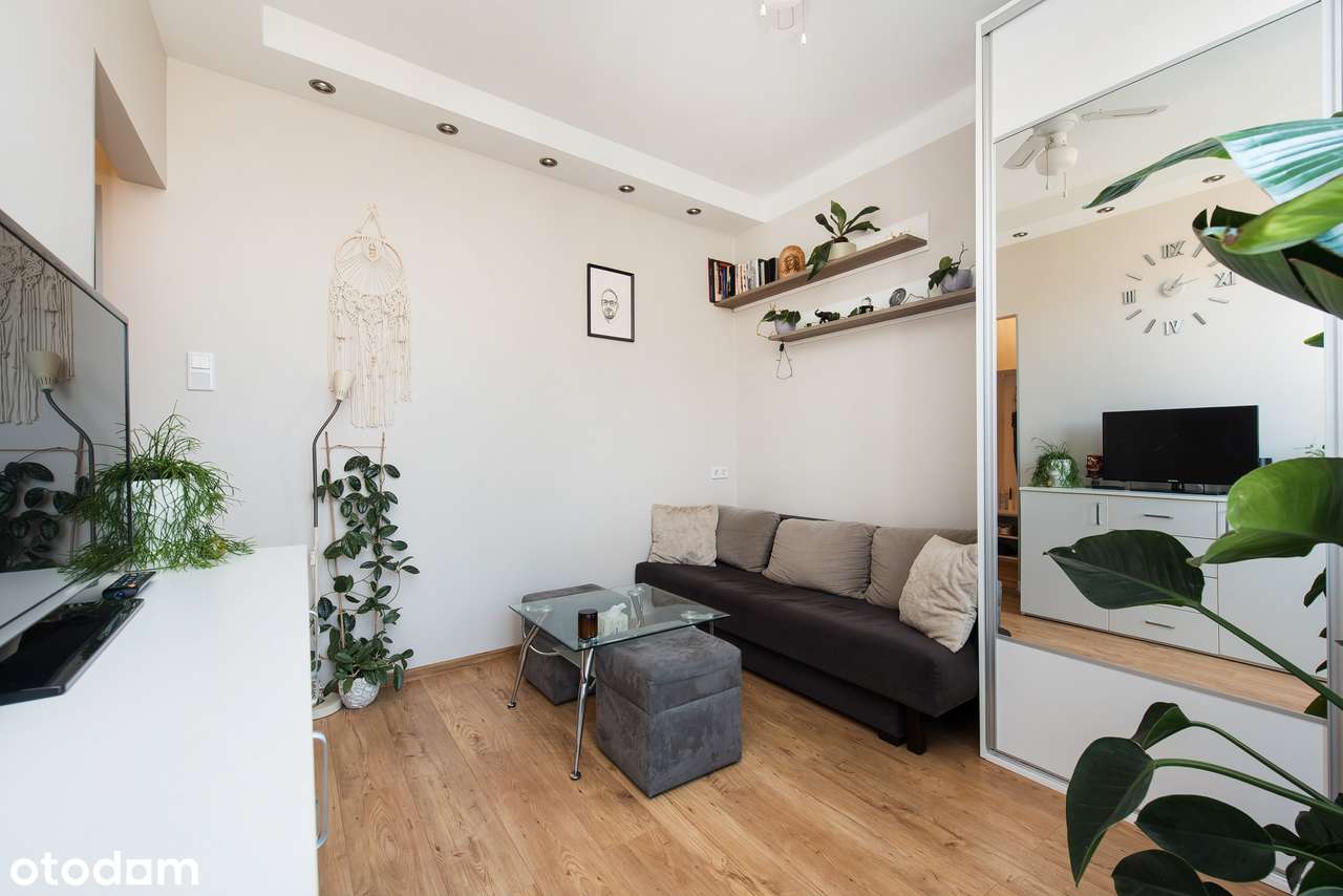 Kawalerka 19,5 m² po remoncie, Os. Centrum C 7 – gotowa do wejścia.-3