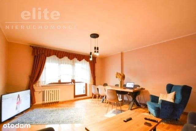 Wygodne trzypokojowe mieszkanie, klimatyzacja-3