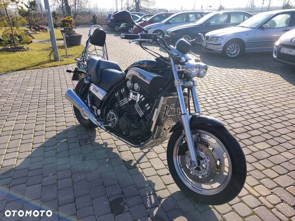 Yamaha V-MAX - 9