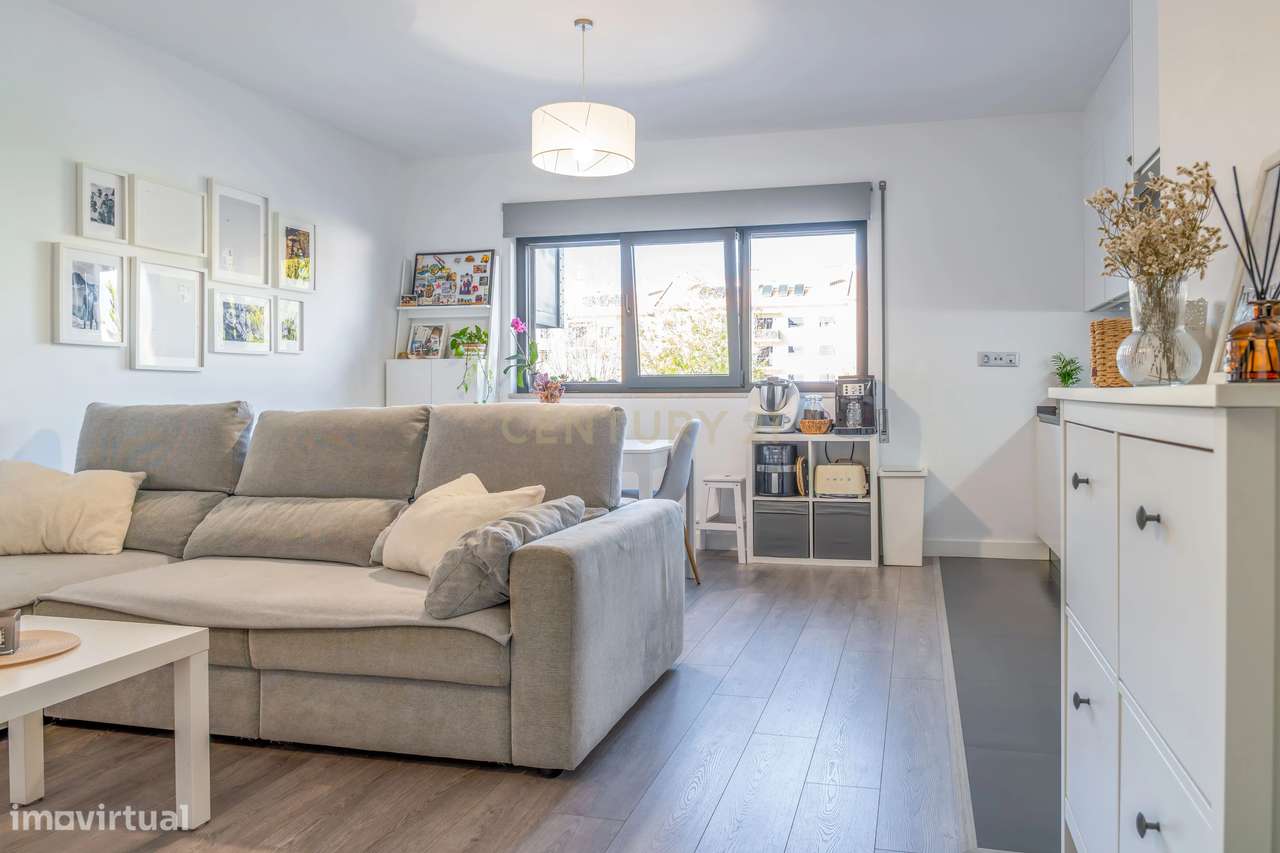 Apartamento T2 com parqueamento e arrecadação na Urbanização Val'Flore - Grande imagem: 5/30