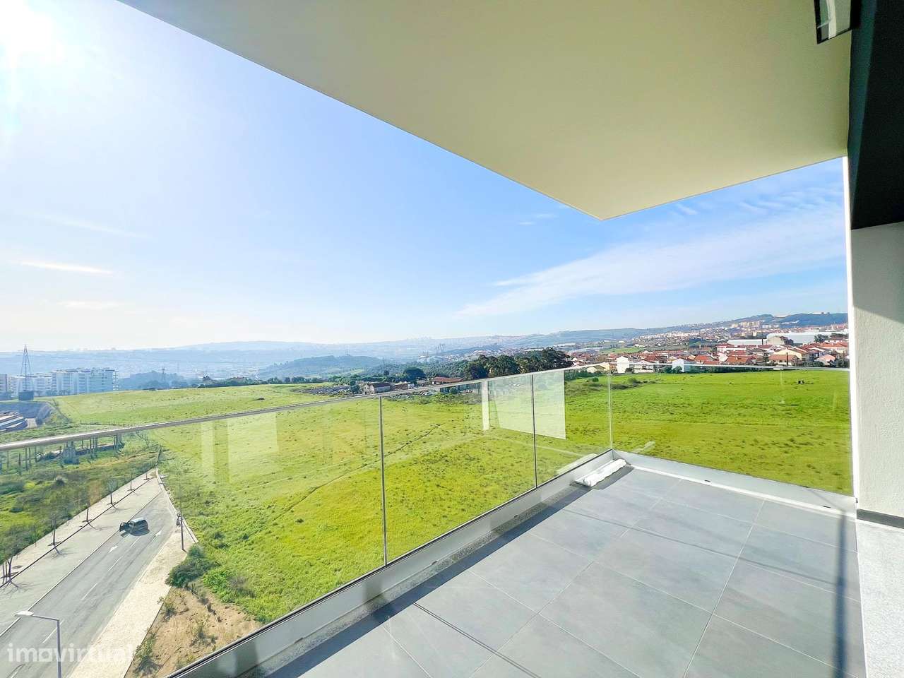 T2 novo c/ estacionamento e varanda - URBANIZAÇÃO MOINHOS DO...-6