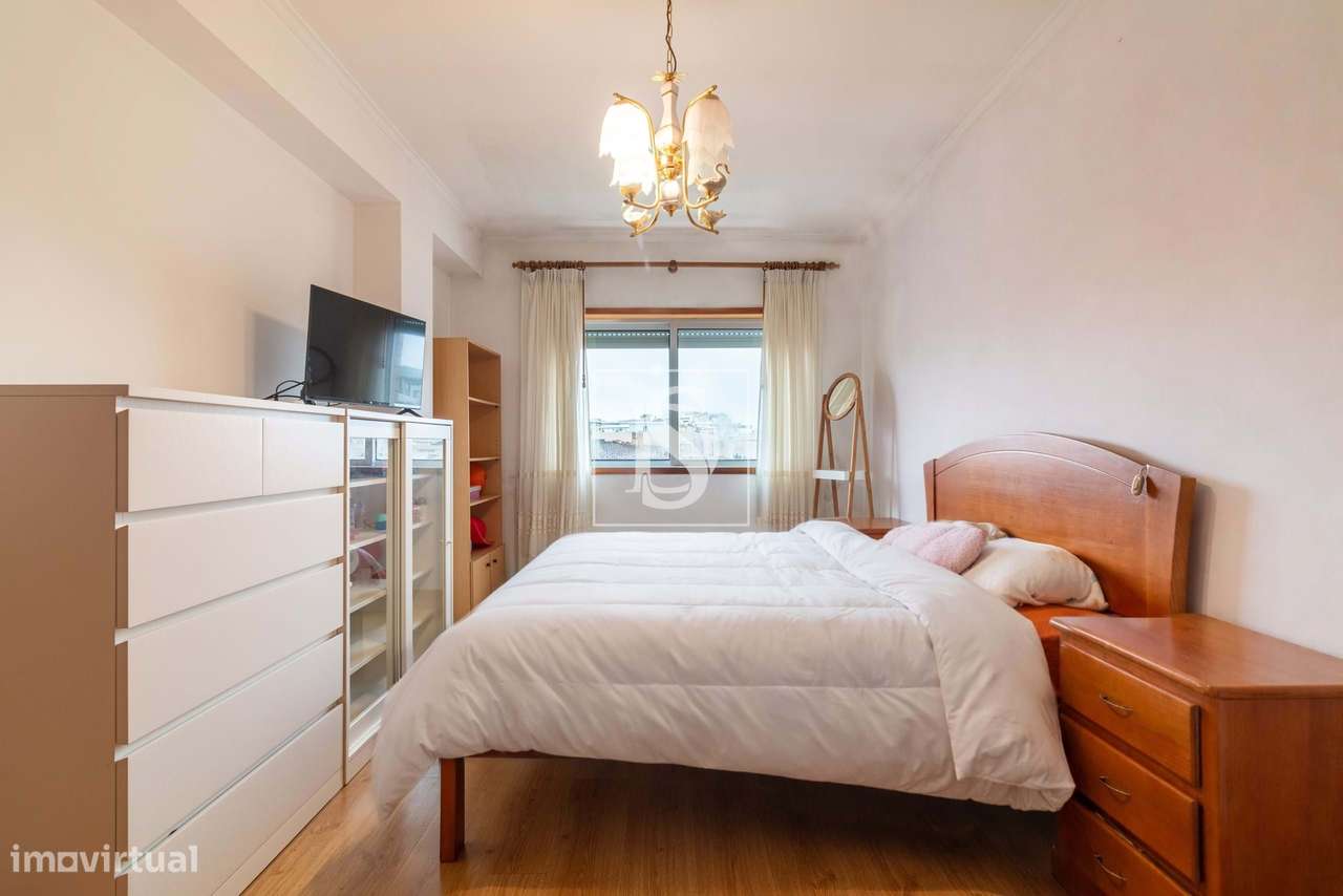 Apartamento T3 em Lamaçães – Braga | Prédio com Obras Estruturais Já A-18