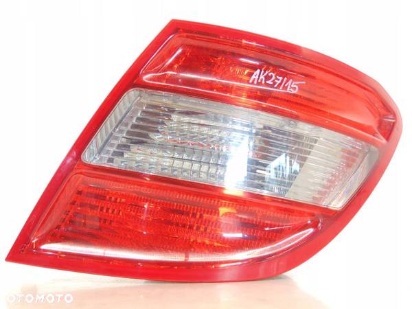 LAMPA PRAWY TYŁ MERCEDES W204 KOMBI A2048203864 - 1