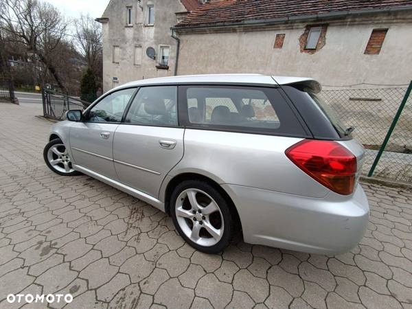 Subaru Legacy Kombi 2.0R GX - 10