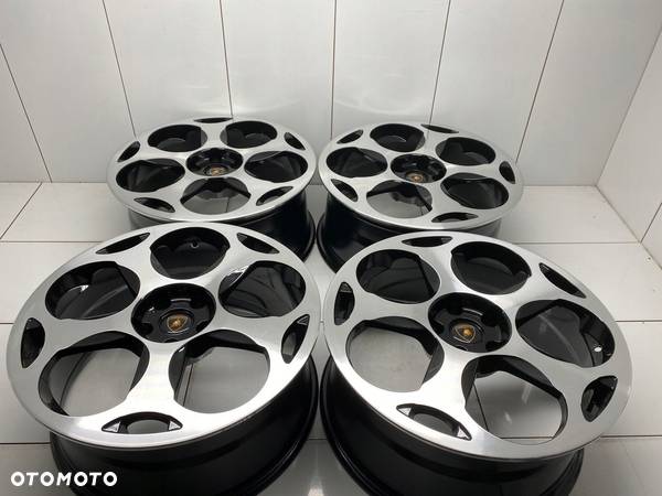 FELGI 19 AUDI A8 RS6 RS4 LAMBORGHINI OEM IDEALNE - 1