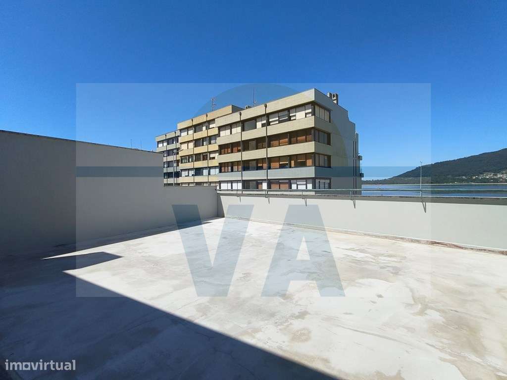 Moradia V4 em Caminha com vista Rio.-48