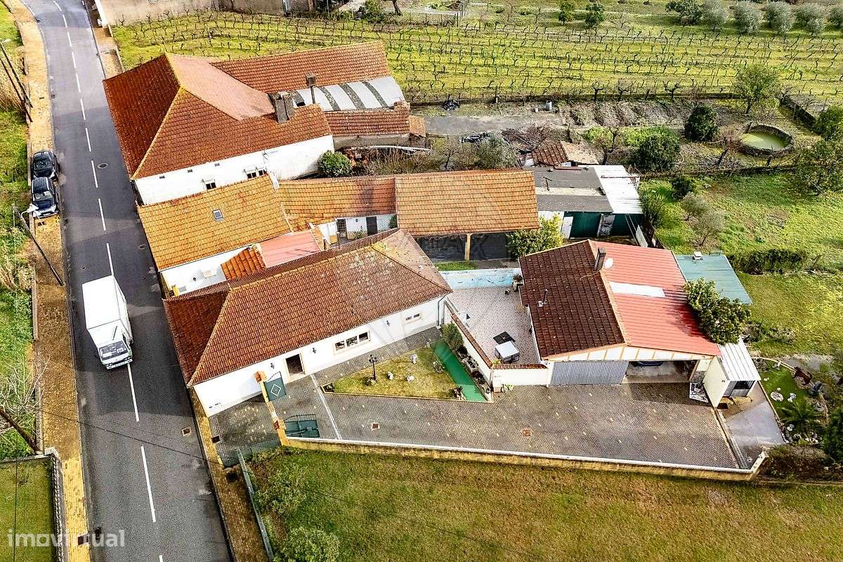 Moradia T2 para venda - Grande imagem: 2/50