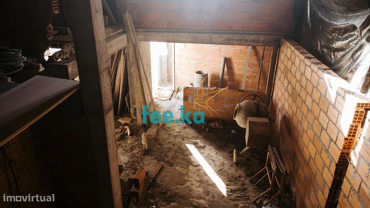 Moradia em Banda com Logradouro-9