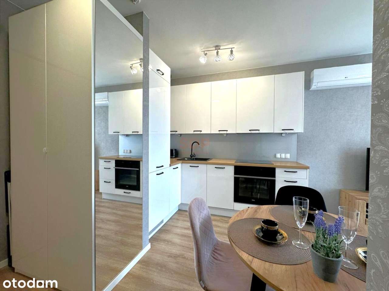 Idealne na start lub inwestycję | 2-pokojowy apartament | Włochy - Pełny obrazek: 1/10