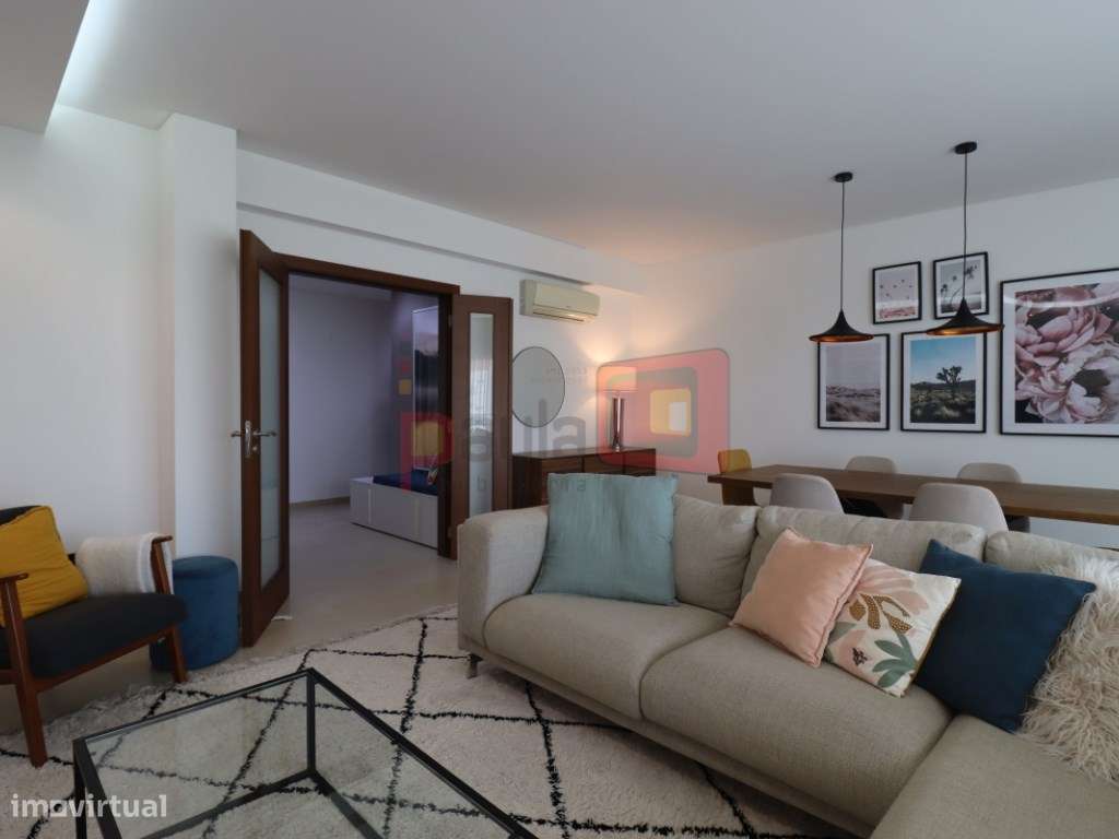 APARTAMENTO T3 MONTIJO COM PARQUEAMENTO E ARRECADAÇÃO-1