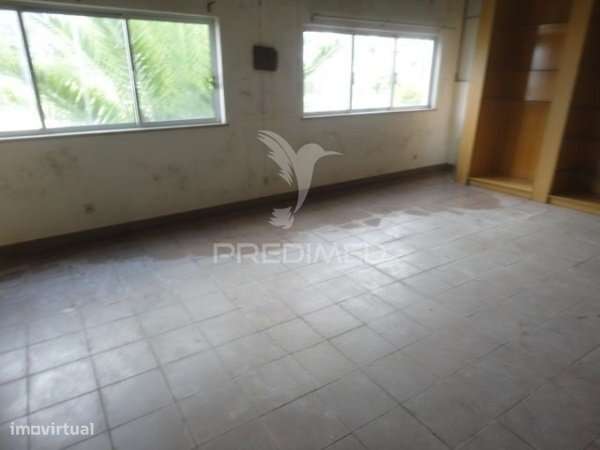 Prédio Industrial / Armazém em Maceirinha, Maceira – Leiria - Grande imagem: 5/14