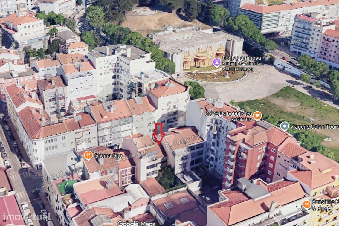 A sua Moradia de Sonho no Coração de Lisboa – Prédio com Jardim Privat-8