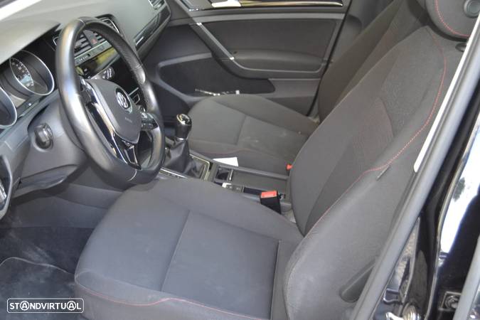 VW Golf Variant 1.0 TSI Confortline - 29