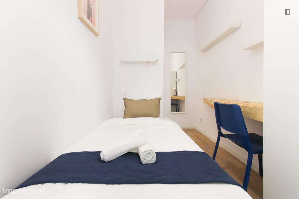 Quarto - localizado em Alameda Lisbon - Grande imagem: 4/9
