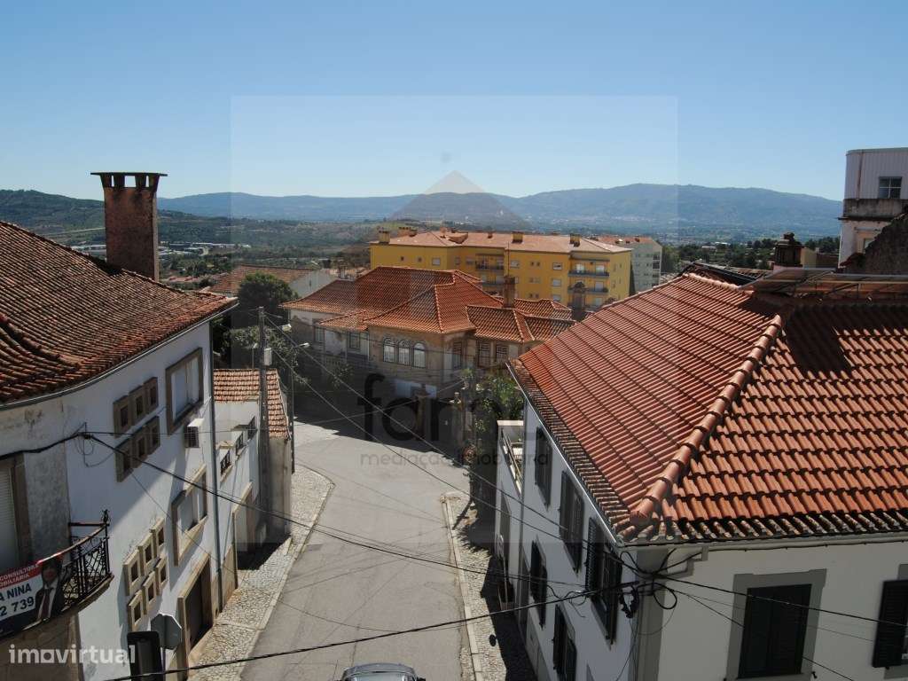 Casa de charme do princípio do séc. XX, boa para turismo. Serra da ... - Grande imagem: 2/46