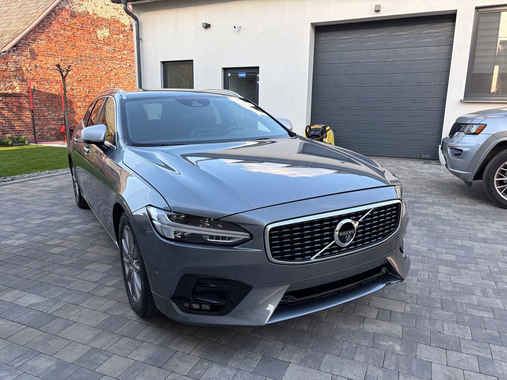 Volvo V90 D4 Geartronic R Design 2017