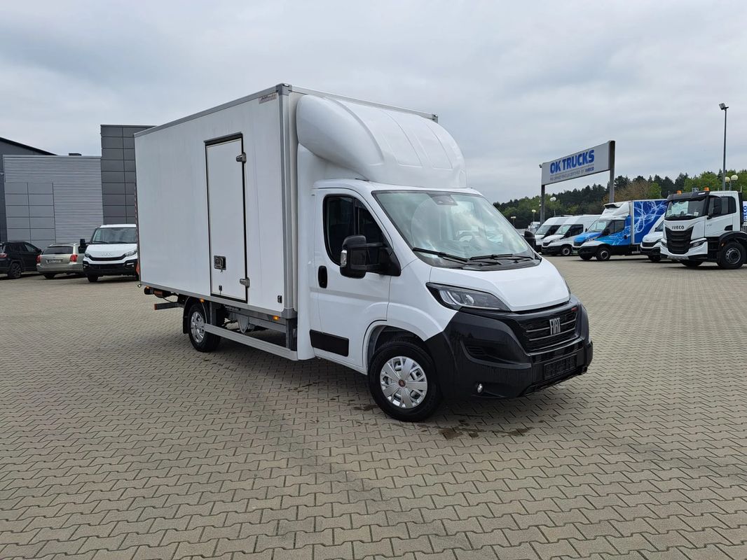 Fiat Ducato Kontener z winda 8EP 180 KM Demo Full LED Wzmocniony !!! gotowy od ręki Nowy !!! Dealer Fiat SUPER CENA 164900 netto ! Gotowy do Odbioru !!!