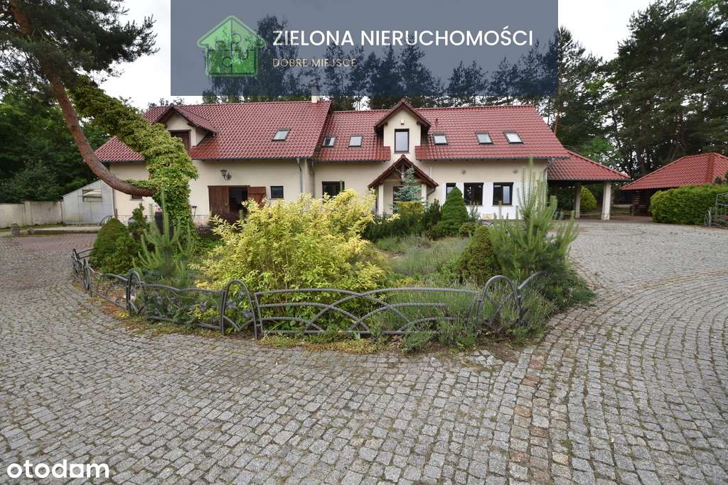 Posiadłość z winnicą w Zielonej Górze-0