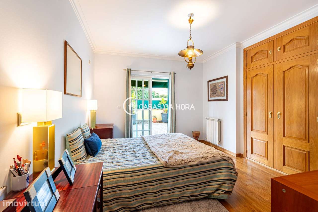 T2 com terraço enorme na Rua Paul Harris, no bairro do  Buzano.-15