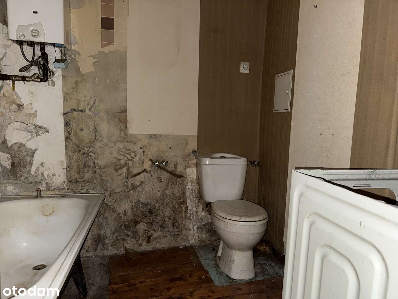 Godula| zgrabna kawalerka do remontu|Blok| Możliwa zamiana!-5