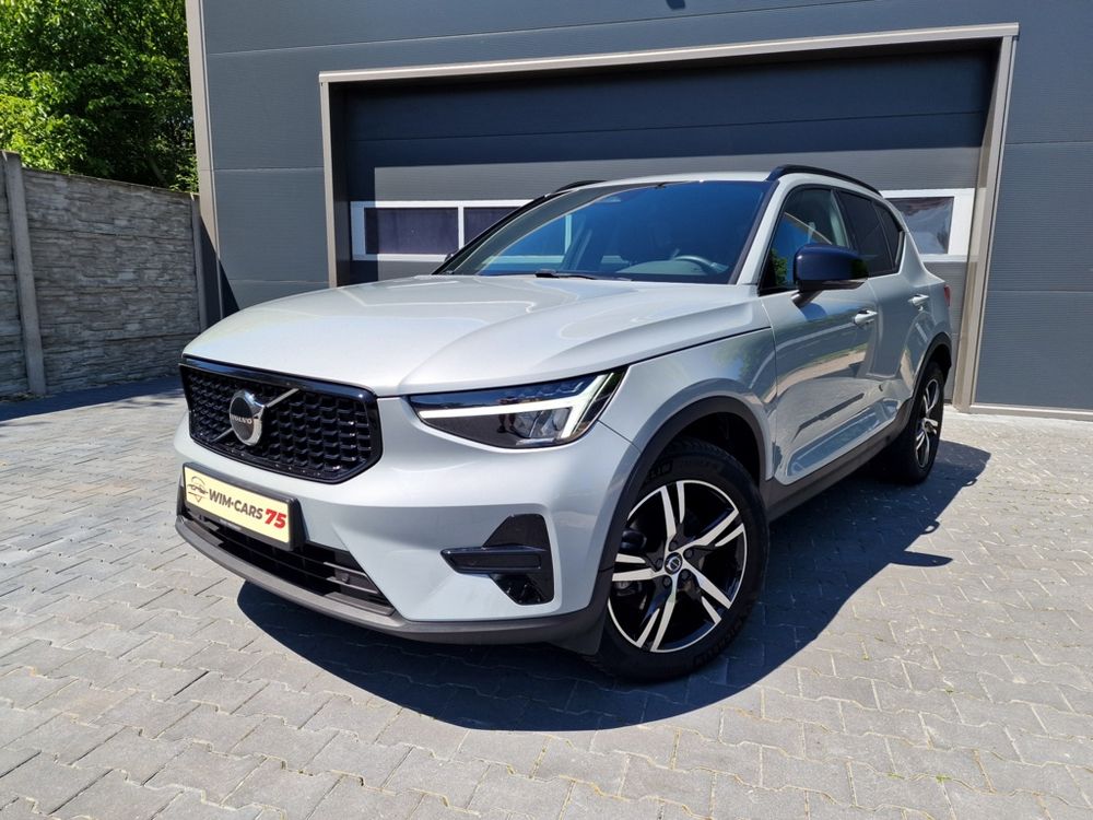 Volvo XC40 2023